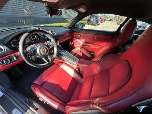 2021 Porsche 718 Cayman S