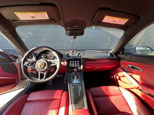 2021 Porsche 718 Cayman S