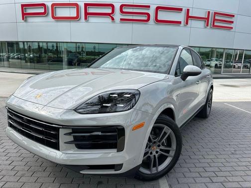 2026 Porsche Cayenne Base