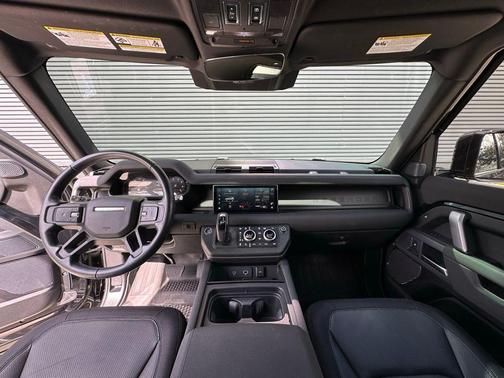 2023 Land Rover Defender 90 X-Dynamic SE