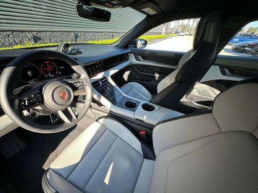 2025 Porsche Taycan Base