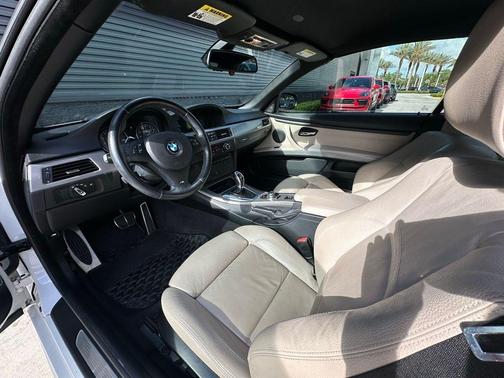 Alpine White 2011 BMW 335 is