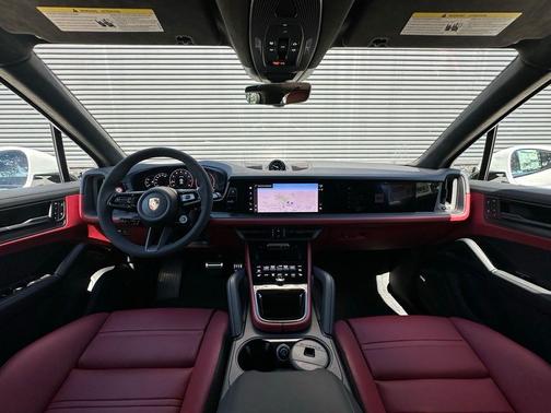 2026 Porsche Cayenne GTS