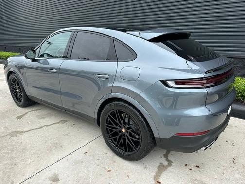 Gray Metallic 2026 Porsche Cayenne S