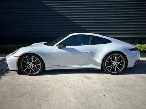 Ice Grey Metallic 2025 Porsche 911 Carrera GTS
