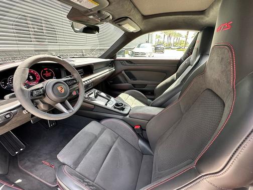 Slate 2026 Porsche 911 Carrera 4 GTS