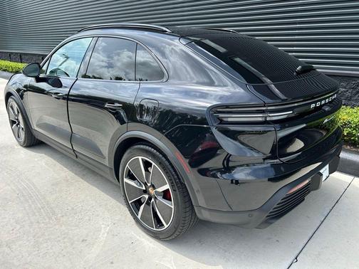 Black 2025 Porsche Macan 4S