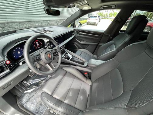 Black 2025 Porsche Macan 4S
