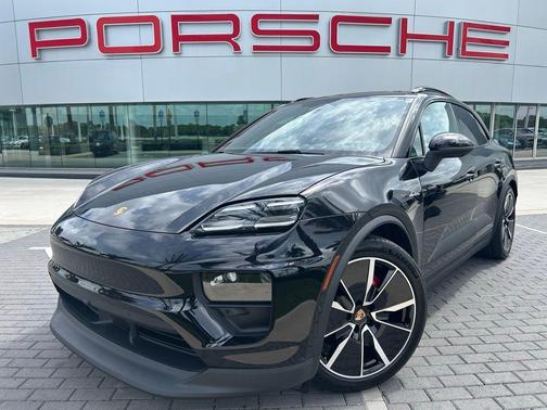 Black 2025 Porsche Macan 4S