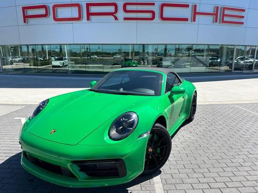 2023 Porsche 911 Carrera 4S