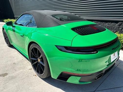2023 Porsche 911 Carrera 4S