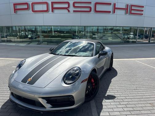 2022 Porsche 911 Carrera GTS