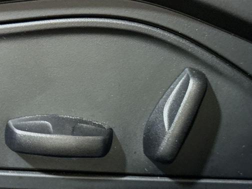 2022 Porsche Taycan Base