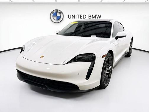 2022 Porsche Taycan Base