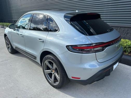 2024 Porsche Macan 