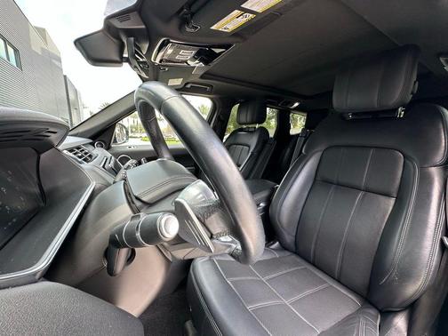 2022 Land Rover Range Rover Sport HSE Silver Edition