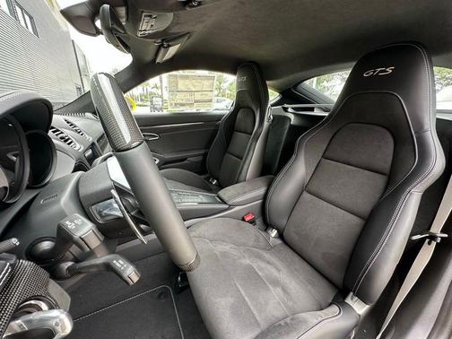2025 Porsche 718 Cayman GTS 4.0