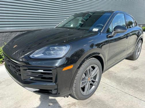 2025 Porsche Cayenne AWD