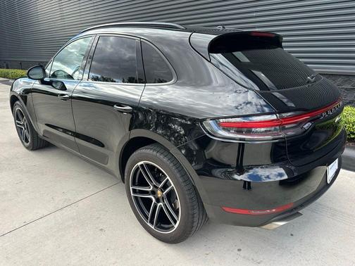 2020 Porsche Macan Base