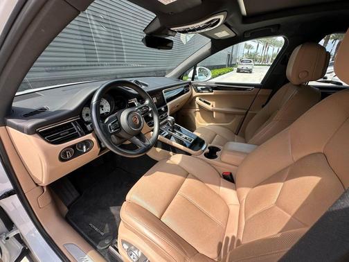 2024 Porsche Macan S