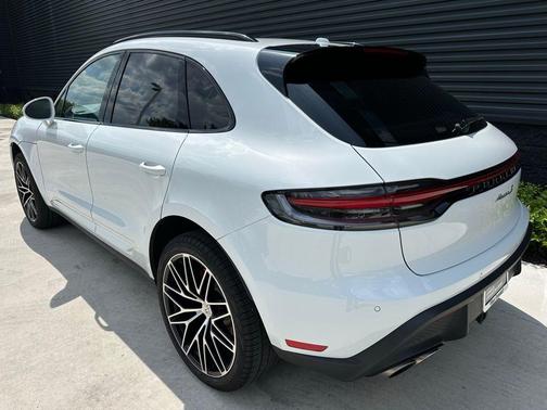 2024 Porsche Macan S