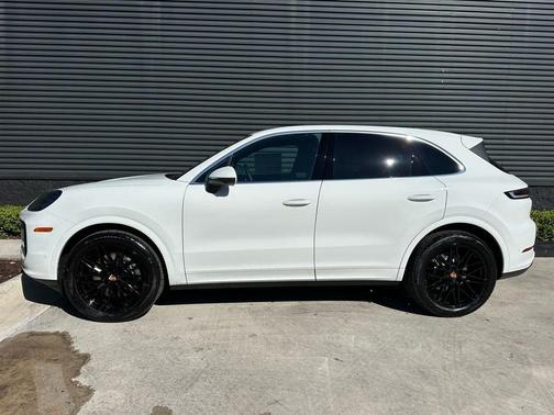 2026 Porsche Cayenne Base