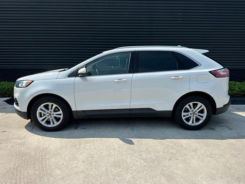 Oxford White 2019 Ford Edge SEL