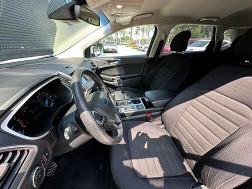 Oxford White 2019 Ford Edge SEL