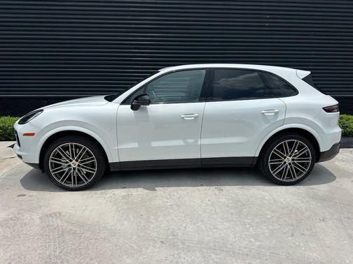 White 2023 Porsche Cayenne