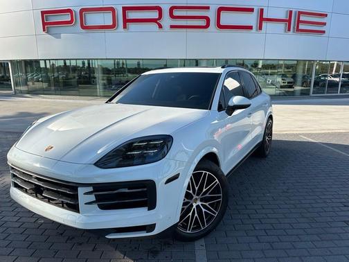 2024 Porsche Cayenne Base