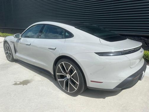 2025 Porsche Taycan Base