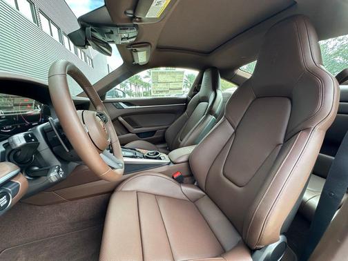 2026 Porsche 911 Carrera