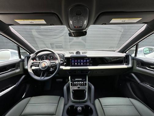 Carrara White Metallic 2026 Porsche Cayenne AWD