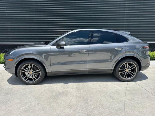 2022 Porsche Cayenne