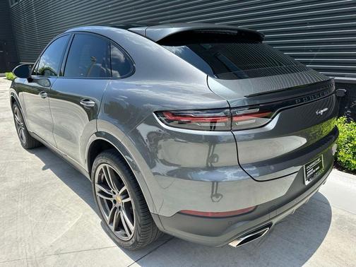 2022 Porsche Cayenne