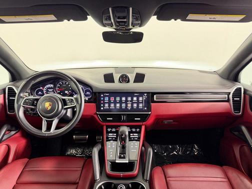 White 2023 Porsche Cayenne S