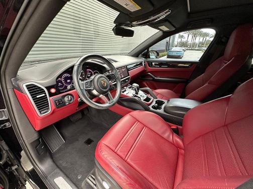 2021 Porsche Cayenne AWD