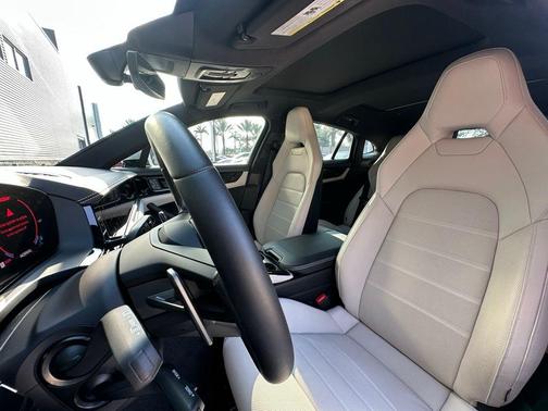 2024 Porsche Panamera Base