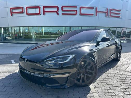 2022 Tesla Model S Base