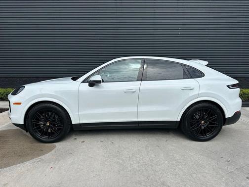 2026 Porsche Cayenne AWD