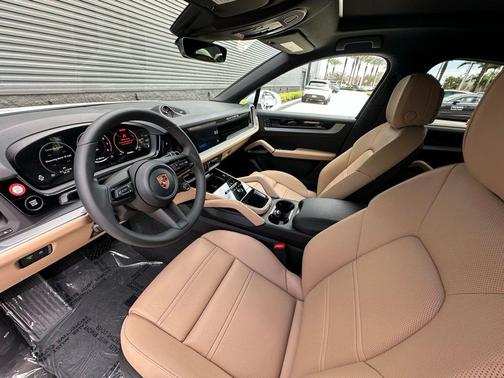 2026 Porsche Cayenne AWD