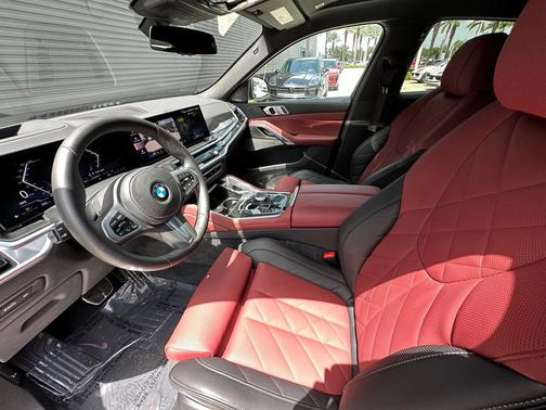 Black Sapphire Metallic 2025 BMW X6 xDrive40i