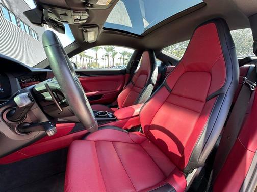 2025 Porsche 911 Carrera S