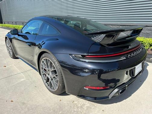 2025 Porsche 911 Carrera S