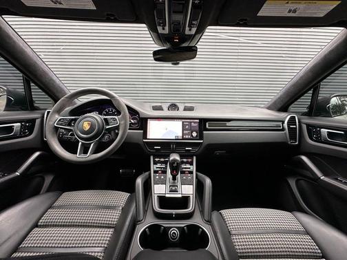 2021 Porsche Cayenne GTS