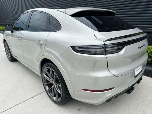 2021 Porsche Cayenne GTS