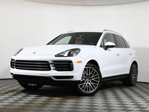 Carrara White 2022 Porsche Cayenne