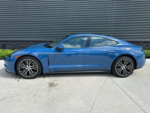 2024 Porsche Taycan Base
