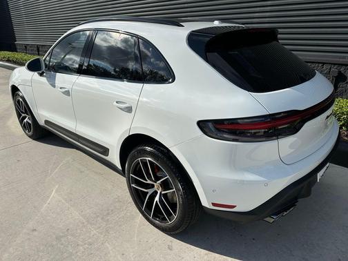 2026 Porsche Macan S
