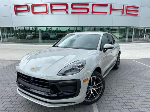 2025 Porsche Macan T